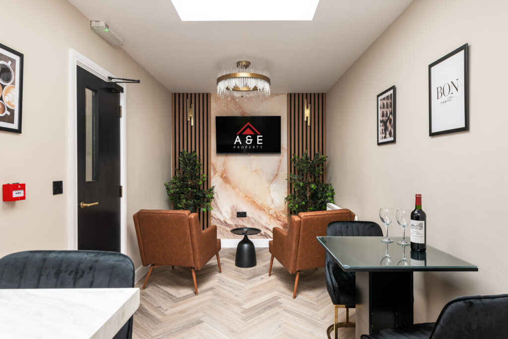 Communal lounge and dining space at 4 Gordon Road for comparing rooms in Medway towns