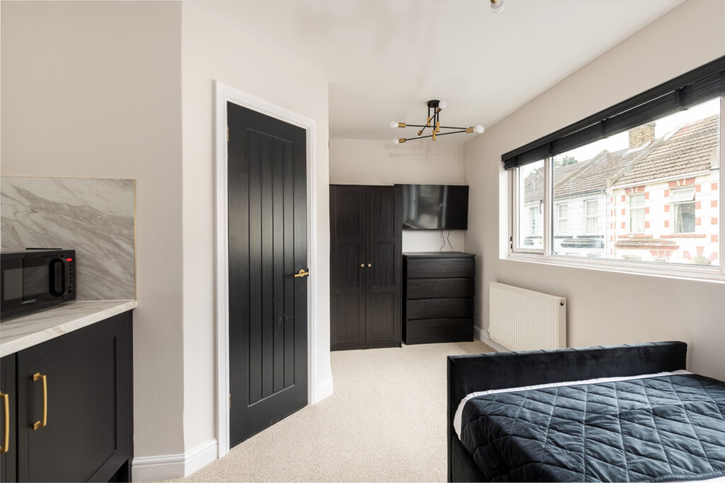 Professional room at 4 Gordon Road for tenants living near Medway Maritime Hospital