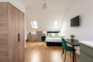14 Watling Street, Gillingham, ME7 2YQ - room to rent in Gillingham