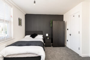 31 Longfellow Road, Gillingham, Kent, ME7 5PB - room to rent in Gillingham
